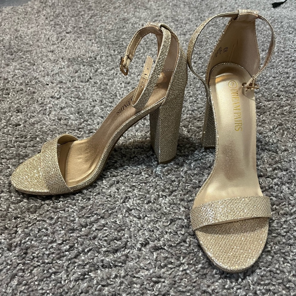 DREAM PAIRS Women's Hi-Chunk High Heel Pump Sandals